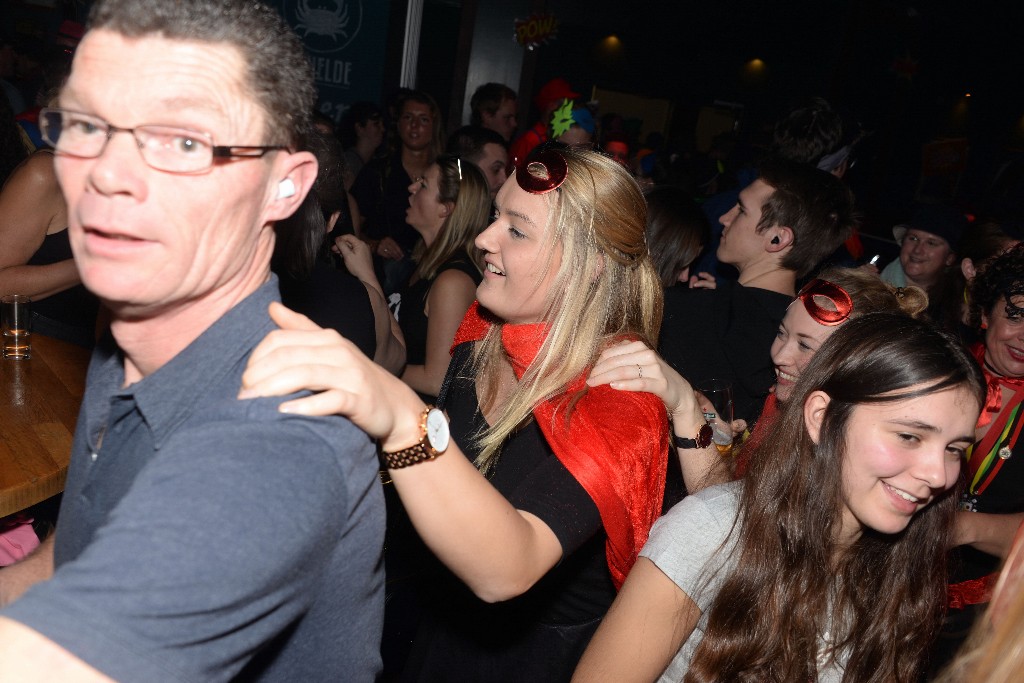 ../Images/Held op sokken feest 093.jpg